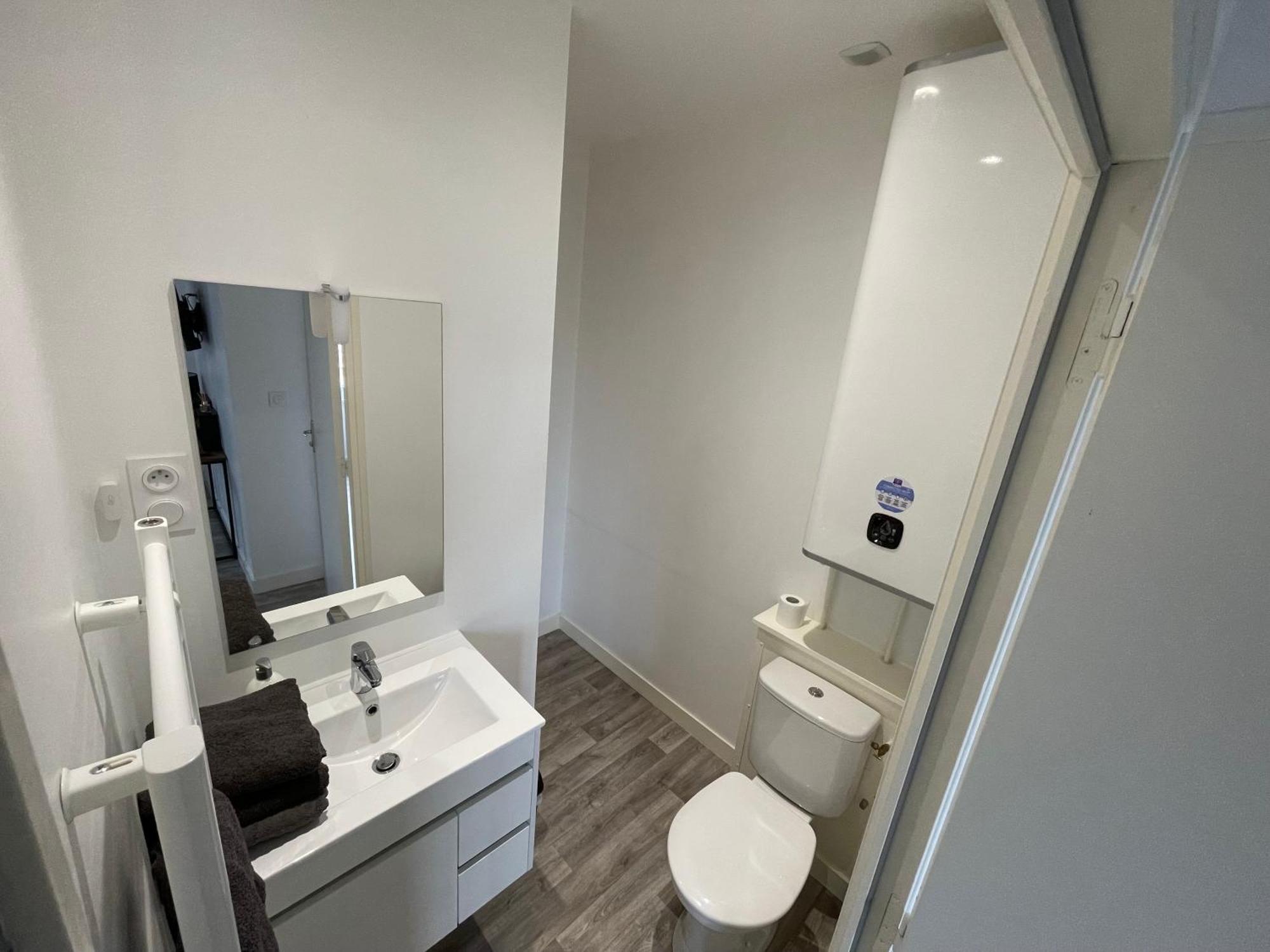 Appartement T2 N3, Proche Naval Group Et Centre Ville Шербур-ан-Котентан Екстериор снимка